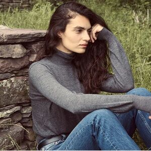 Doen Atta Turtleneck